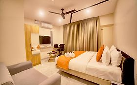 Gateway Transit Hotel